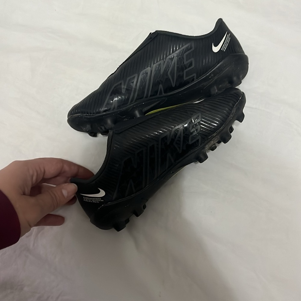 cleats - Picture 4 of 4